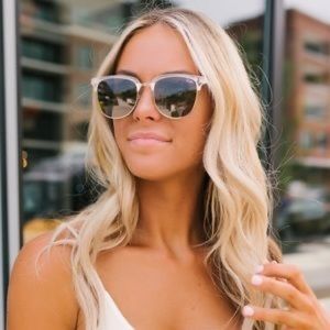 QUAY AUSTRALIA EVASIVE SUNGLASSES